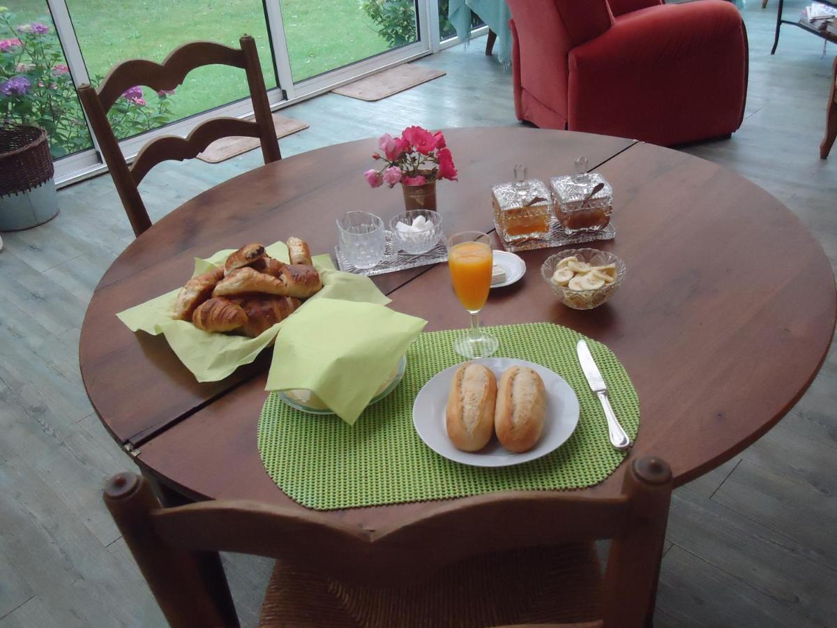 A La Cerisaie Bed & Breakfast Carignan-de-Bordeaux Exterior photo
